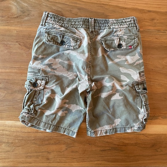 2 for 1 Element and Quiksilver Cargo Shorts! - Picture 9 of 14
